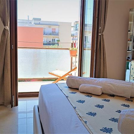 Casa Kennedy Lägenhet Bari Exteriör bild